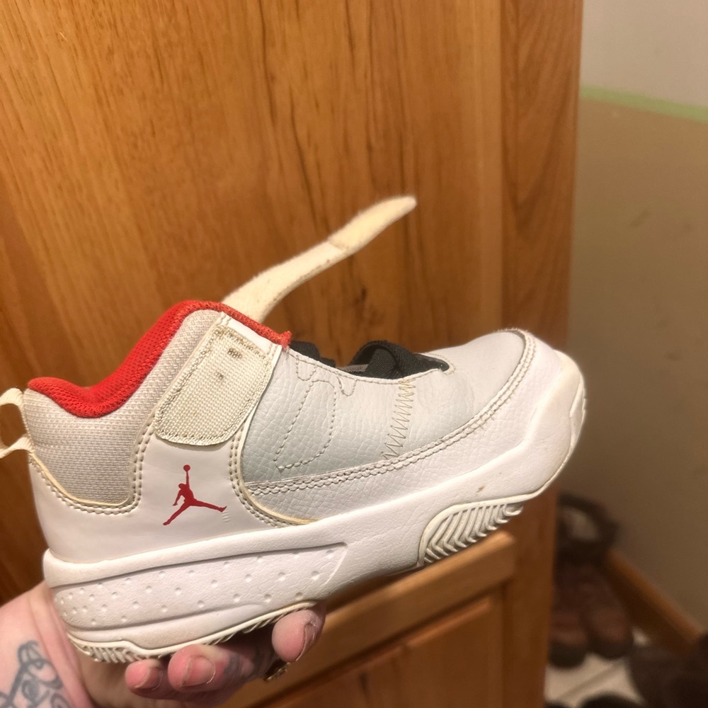 Kids shoes